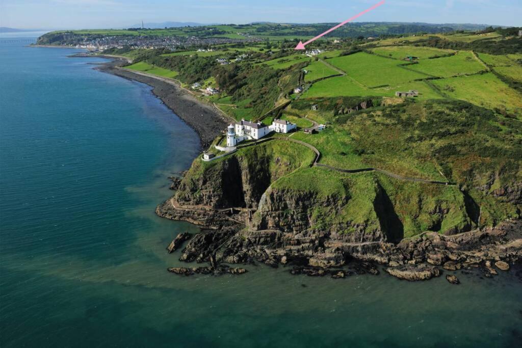 The Pink Cottage Upstairs Suite & Garden Summer Room Whitehead Luaran gambar