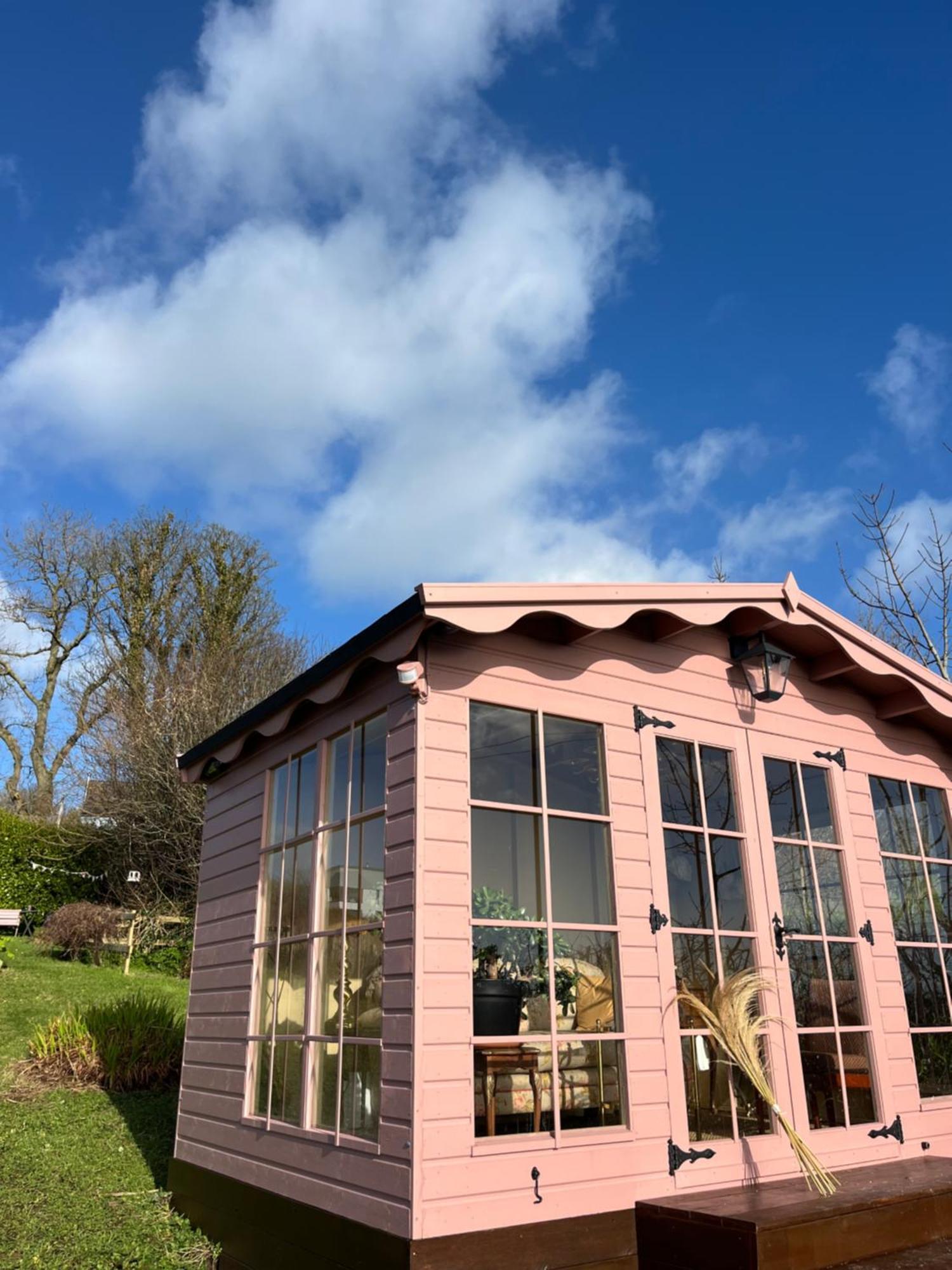 The Pink Cottage Upstairs Suite & Garden Summer Room Whitehead Luaran gambar