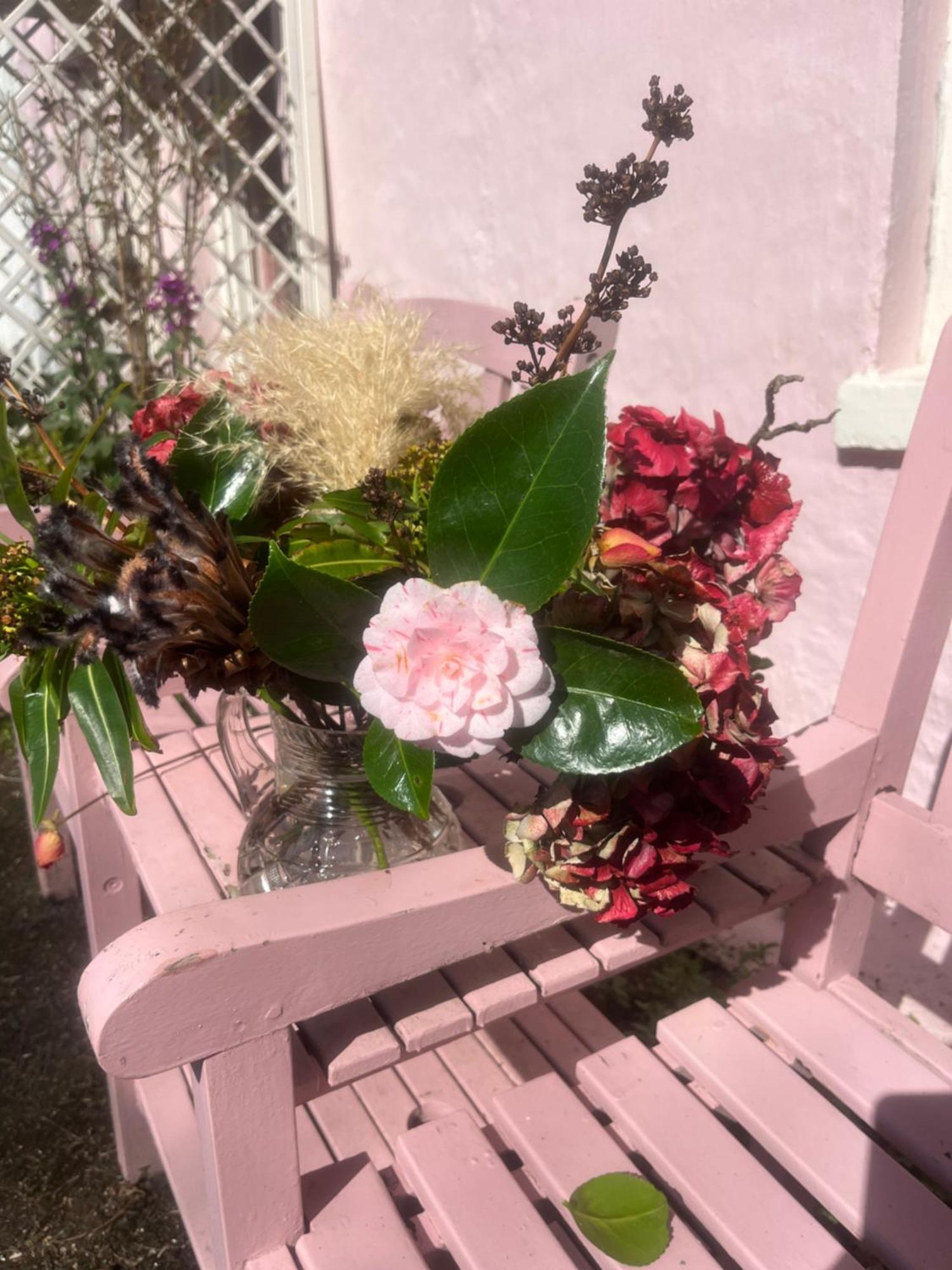 The Pink Cottage Upstairs Suite & Garden Summer Room Whitehead Luaran gambar